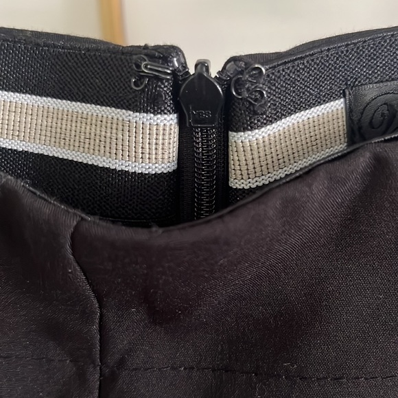 Versona Contemporary Cotton Blend Fitted Tapered Black Trousers 4 - Picture 5 of 7